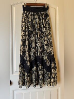 Lapis Black and Cream Printed Maxi Skirt Sz s